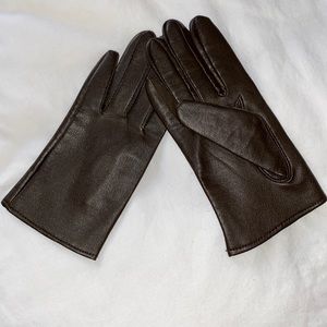 Vinyl leather looking gloves